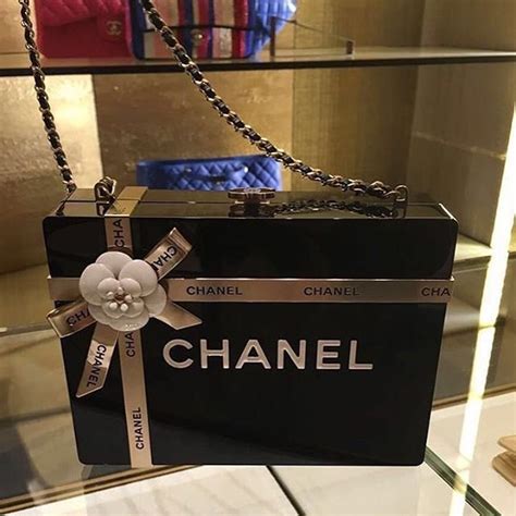 chanel gift with purchase.